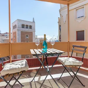 https://soho-centro-terrace-2-rooms-apartment.hotelsinnerja.org